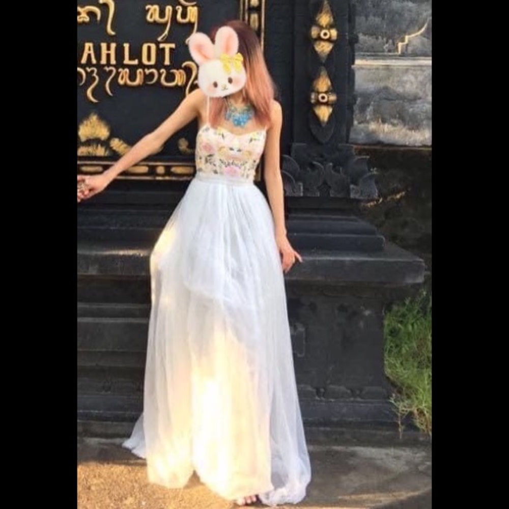 Needle & Thread white floral maxi dress size US 0